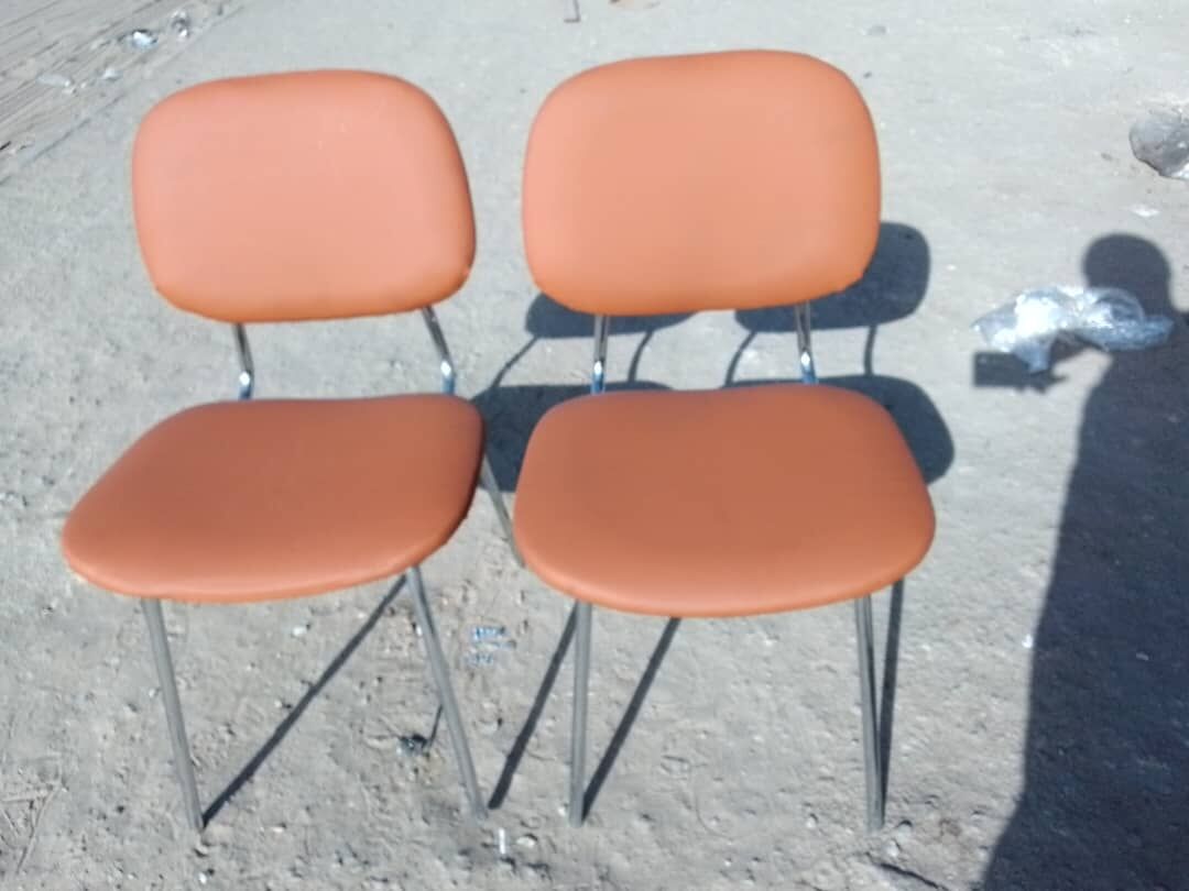 chaises visiteurs